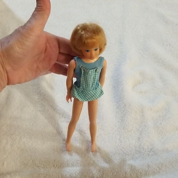 Vintage Skipper Doll  Pose N Play  Original Clothes 1967 / 9" - Picture 5 of 17